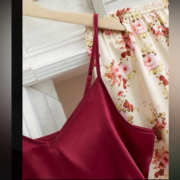 3 pieces of floral satin pajama - Picture 7 of 8